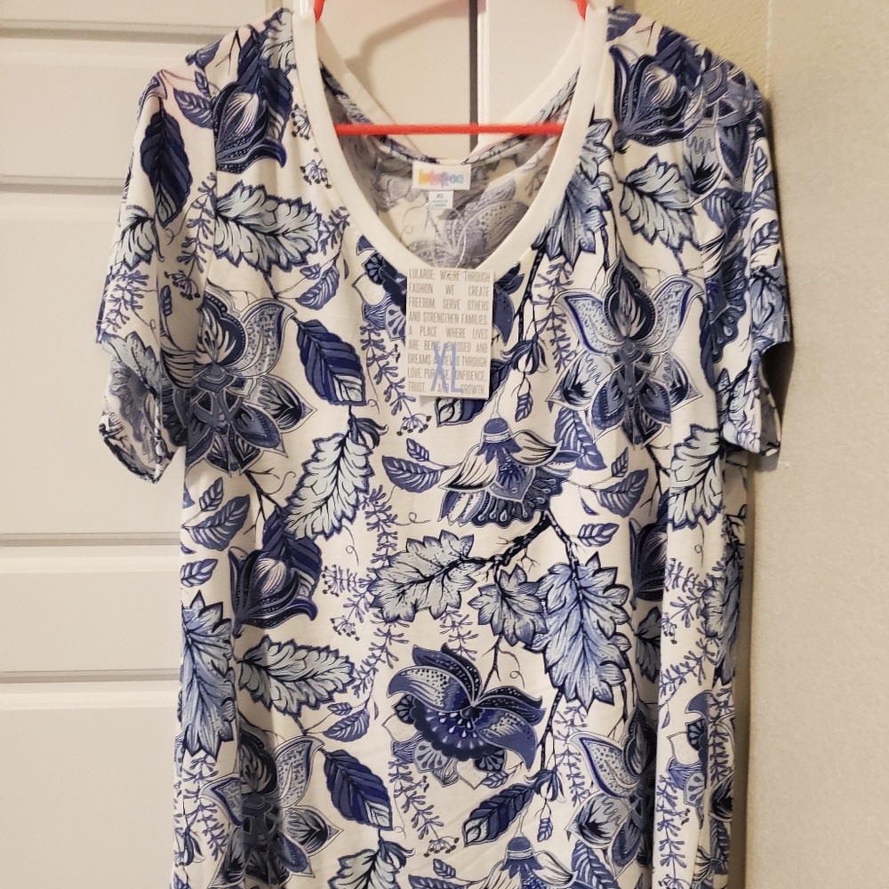 Lularoe Christy t